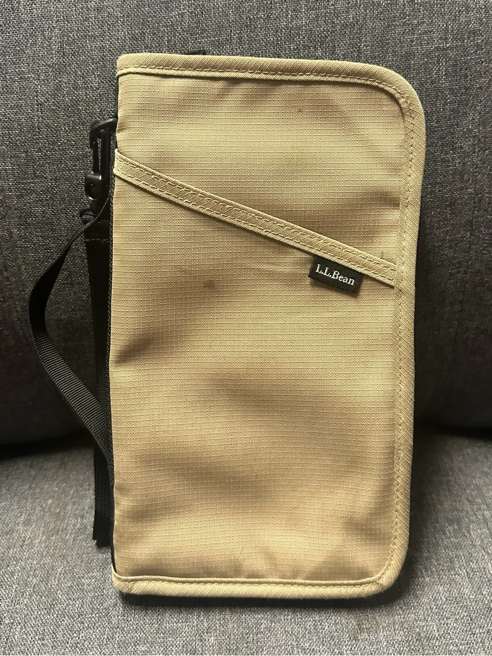 L.L. Bean Tan Nylon Passport ID Card Holder